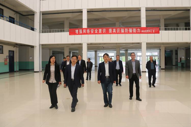 https://news.pdsu.edu.cn/__local/C/0B/8F/C8CDBE1460697F73C0F8FFC3AE2_49C06110_53C96A.jpg