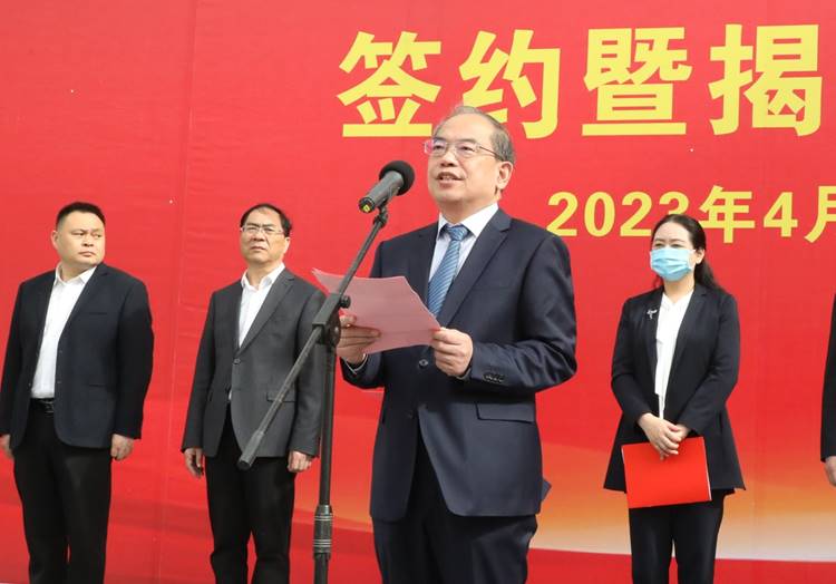 https://news.pdsu.edu.cn/__local/E/32/BC/5E7E8358DDB523C8F7F228C92CC_637FAF96_1575F7.jpg